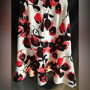 Love…Ady Women’s White Red & Black Floral Fit Flare Short Sleeve Party Dress SM thumbnail 11