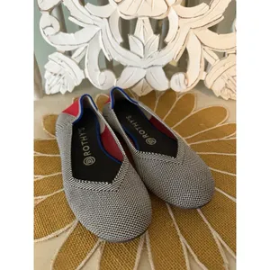 Rothy's The Point Women Size 8‎ Black White Excellent Knit Sustainable Flats thumbnail 2