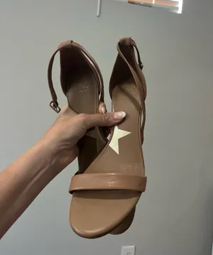 Gianni Bini Nude Heels thumbnail 2