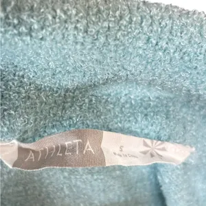 Athleta Women’s Baby Blue Teddy Cozy Baby Blue Quarter Zip Long Sleeve Top Small thumbnail 4