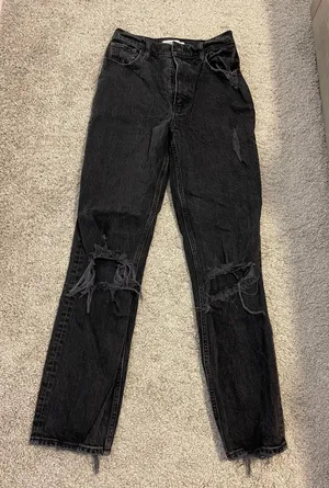 Abercrombie Ultra High Rise 90s Jeans thumbnail 2