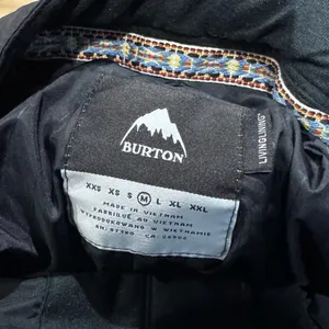 Burton Black Snowpants Women’s Medium thumbnail 2