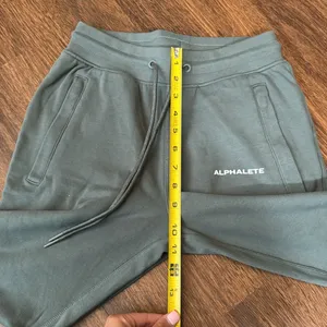 Alphalete pants thumbnail 6