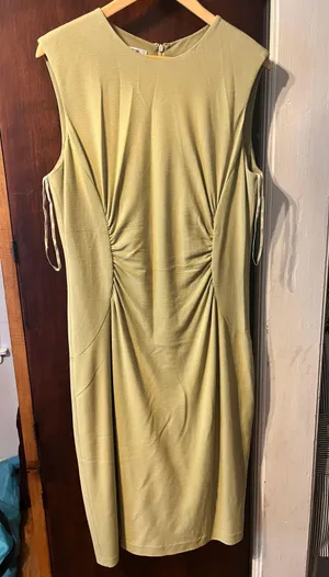 Dress thumbnail 1