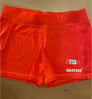 B91-64 New Women’s Hooters girl Uniform Shorts with a Flaw size T-Medium thumbnail 1