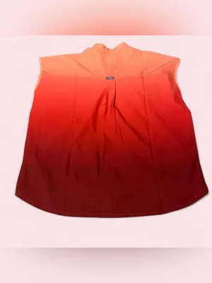 FIGS Ombre Peach-to-Coral Sleeveless Rafaela Technical Scrub Top thumbnail 2