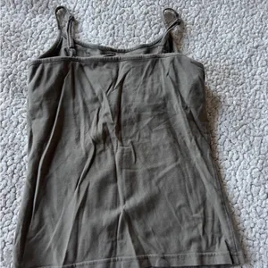Gap Women's Olive Green Spaghetti Strap Top thumbnail 3