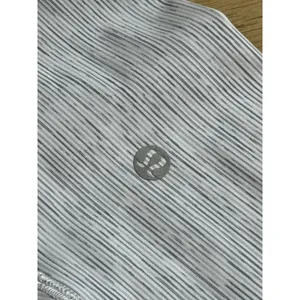 Lululemon Women Wunder Under CROP 22" inseam Luxtreme WAGG White Print Size 10 thumbnail 12
