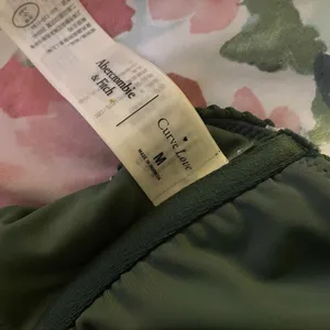 NWT Abercrombie & Fitch Curve Love Strap Underwire Green Bikini Top. Size Medium thumbnail 7