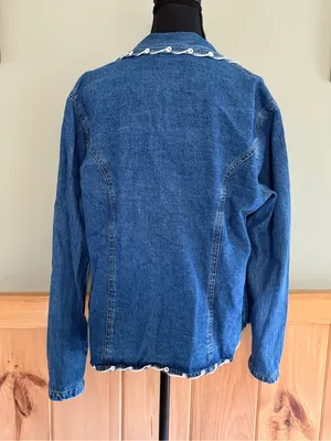 New Identity Vintage 100% cotton Blue Denim Jacket with Eyelet Trim size Large thumbnail 4