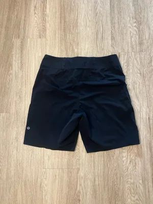 lululemon shorts  thumbnail 2
