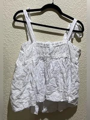 Old Navy Tie-Shoulder White Cotton Eyelet Peplum Top size M NWT thumbnail 3