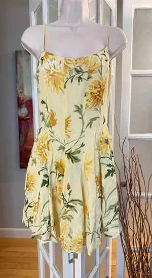 ✨NWT Reformation Yellow Floral Mini Dress Size 4✨ thumbnail 1