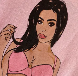 Kylie Jenner "THICK" Graphic Tee - Size Large - Brand New thumbnail 8