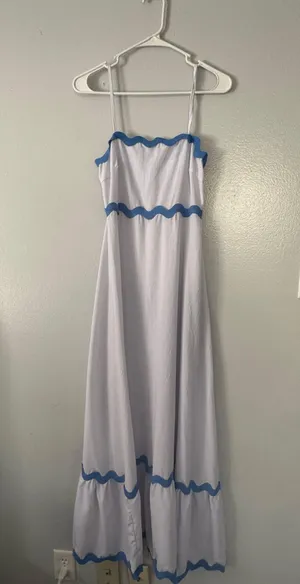 maxi dress thumbnail 1