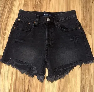 Aeropostale Women's Sz 6 Black Wash Denim 90s High Rise‎ Cut Off Shorts thumbnail 1