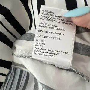 Urban Outfitters Alice Ritter & Size M Anais Drop Waist Stripe Mini Dress‎ White/Black thumbnail 10