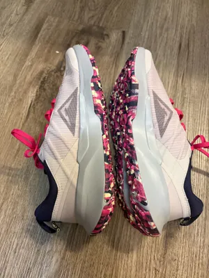 Nike shoes women’s Pink Size 7.5 thumbnail 2