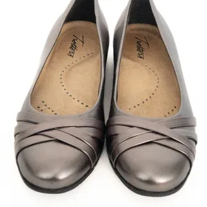 Trotters‎ Daphne thumbnail 4