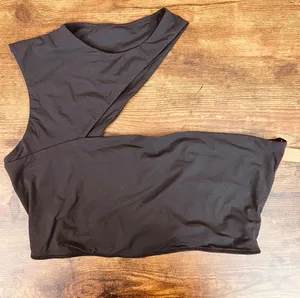 Skims Size 2X Fits Everybody Super Crop One Arm Top Color Onyx thumbnail 1