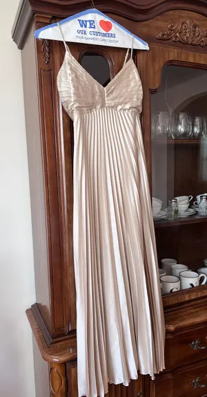 Abercrombie Champagne Gold Pleaded Midi Dress thumbnail 4