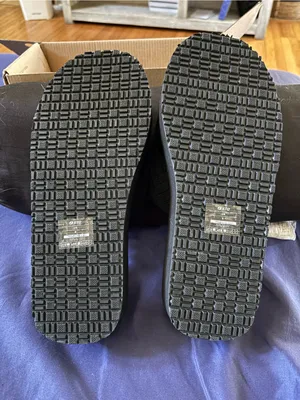 Women’s Black Crisscross Slide Sandals – Easy Slip-On Comfort thumbnail 4