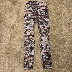 Lululemon align high rise‎ pant 4 future utopia multi thumbnail 5