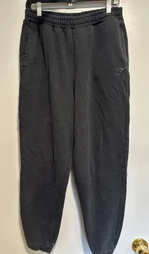 EUC Gymshark Joggers Sz:M Athleisure Rest Day Essentials Grey Sweatpants thumbnail 1