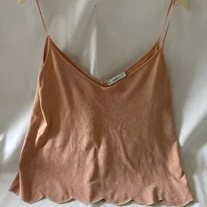 Zara Women’s large knit strapping tank top thumbnail 1