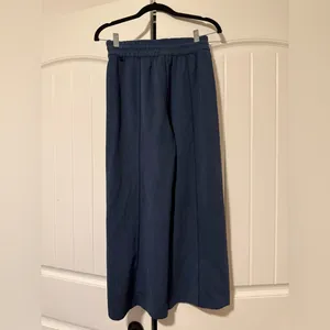 Lululemon Ribbed Softstreme Mid-Rise Wide-Leg Cropped Pant 25" True Navy thumbnail 4