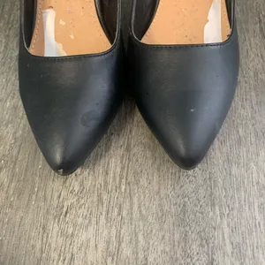 Leuven Alexander black pointed ankle strap heels Size 5.5 thumbnail 3