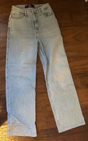 Hollister jeans  thumbnail 3