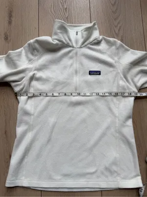 Patagonia Micro D 1/4 Zip Fleece Pullover in Birch Off White Size Medium thumbnail 7