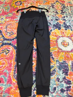 Lululemon black joggers thumbnail 2
