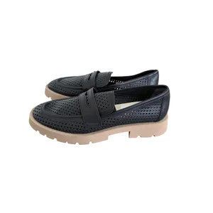 Dolce Vita Black‎ Perforated Leather Lug Sole Penny Loafers Size 8.5 thumbnail 2