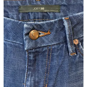 Joe's Women's Honey Fit Mid Rise Boot Cut Jeans Size 27‎ thumbnail 4