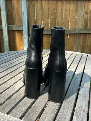 Steve Madden Black Genuine Leather Cobra Platform‎ Bootie size 9.5 in black thumbnail 5