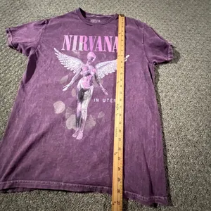 Nirvana T-Shirt Women M Purple In‎ Utero Live 93 Tour Graphic Mineral Wash Tee thumbnail 7