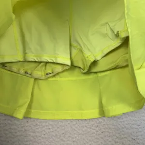 Lululemon Skirt Skort Womens 9 Neon Yellow Running‎ Athletic Tennis Pocket thumbnail 6