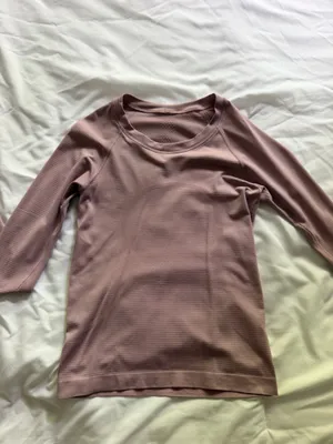 Lululemon Swiftly Tech Long Sleeve thumbnail 2