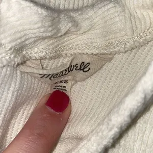 🎀 3/$20 Madewell women’s XXS textured‎ jacquard button back cream top thumbnail 8