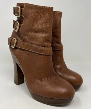 Juicy Couture Serena Boots Women's Size 9.5 Buckle Platform‎ Ankle Brown Booties thumbnail 1