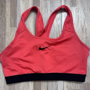 Nike Women's Vibrant Coral Sports Bra Size Medium thumbnail 1