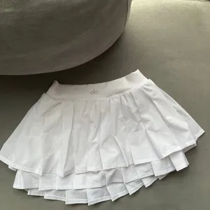 Alo Yoga Double or Nothing Tennis Skirt White S thumbnail 2