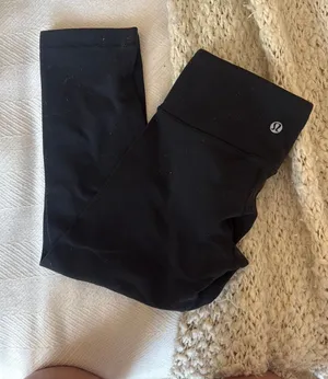 Lululemon Crop Leggings Black  thumbnail 1