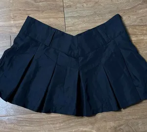 Black Pleated Mini Skirt Size L thumbnail 1
