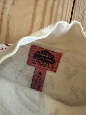Cambridge Country Store Vintage Christmas Sweatshirt Size M small stain in pic thumbnail 3