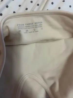 437 Set in Cream thumbnail 4