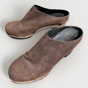 SOREL Addington Mule Boot Women 9 Slip Block Heel Brown Leather Shoes Boho thumbnail 1