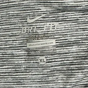 Nike Women’s Cropped Leggings thumbnail 5